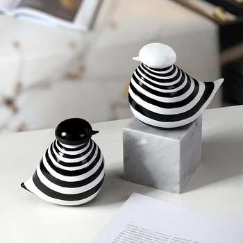 TingKe Nórdicos minimalista em preto e branco listrado de aves ornamentos Modernos simples decoração da casa de resina preto e branco dirigido pássaro